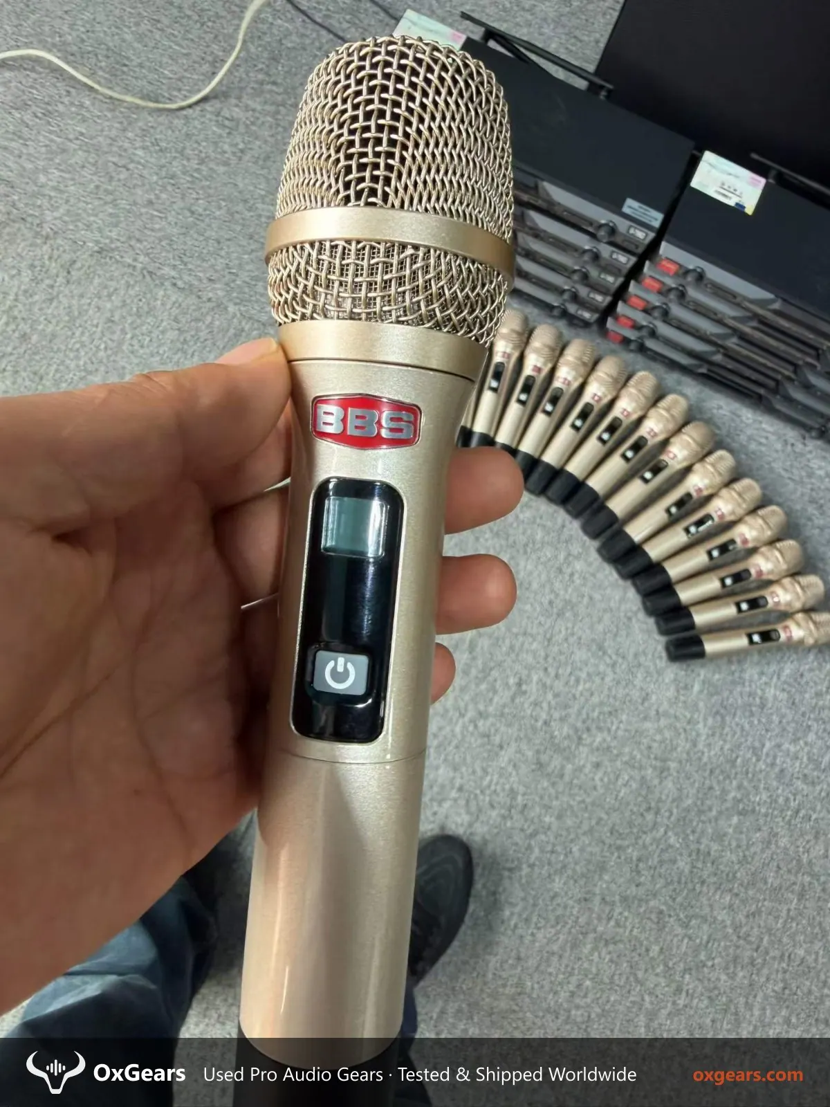 Sistema de micrófono inalámbrico de mano BBS U-798D 5