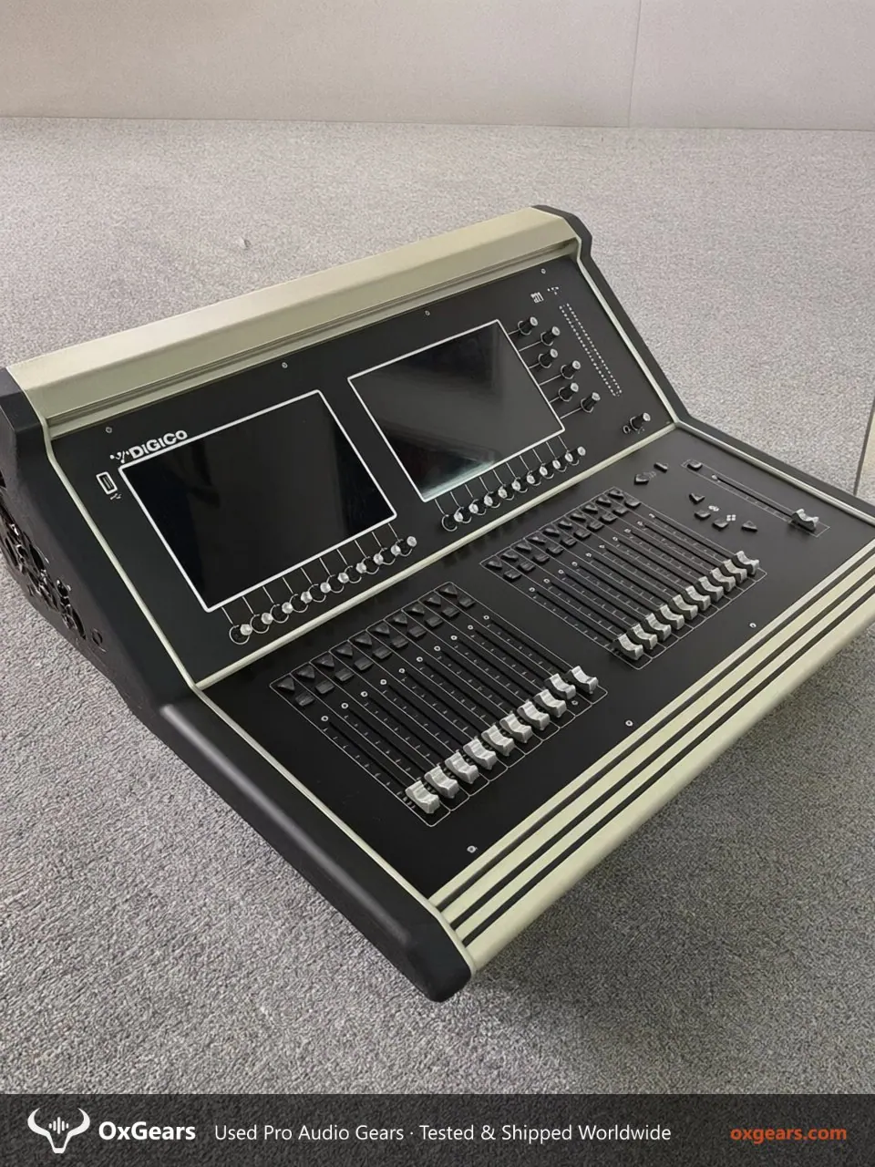DiGiCo SD10 Digital Mixing Console 3