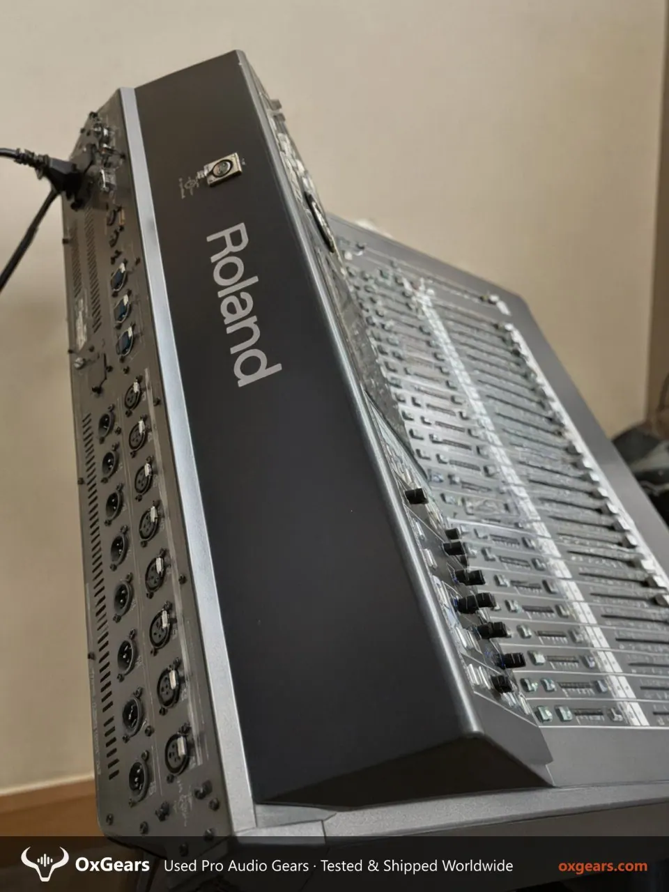 Roland V-Mixer M-480 Live Mixing Console 4