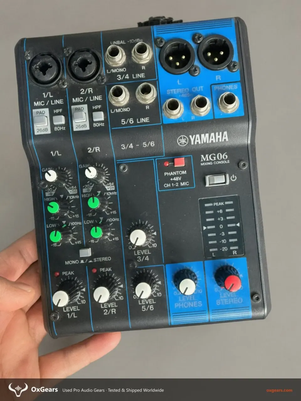 Console de mixage Yamaha MG06 3