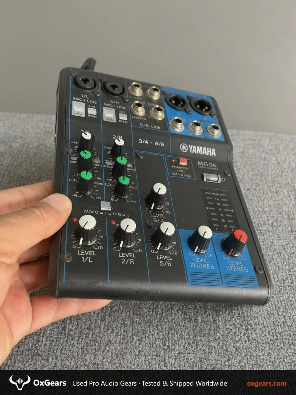 Console de mixage Yamaha MG06 5